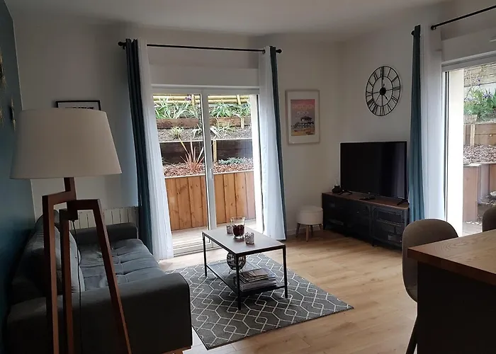 3 Pieces Avec Terrasse Arboree 아파트 아르카숑