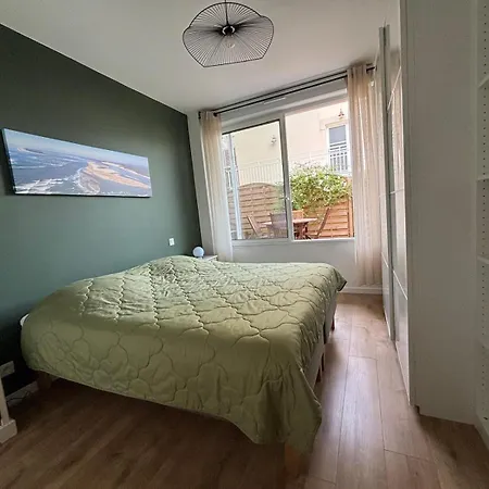3 Pieces Avec Terrasse Arboree Apartment Arcachon
